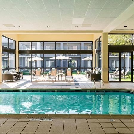 Courtyard By Marriott Chicago Naperville Exteriör bild