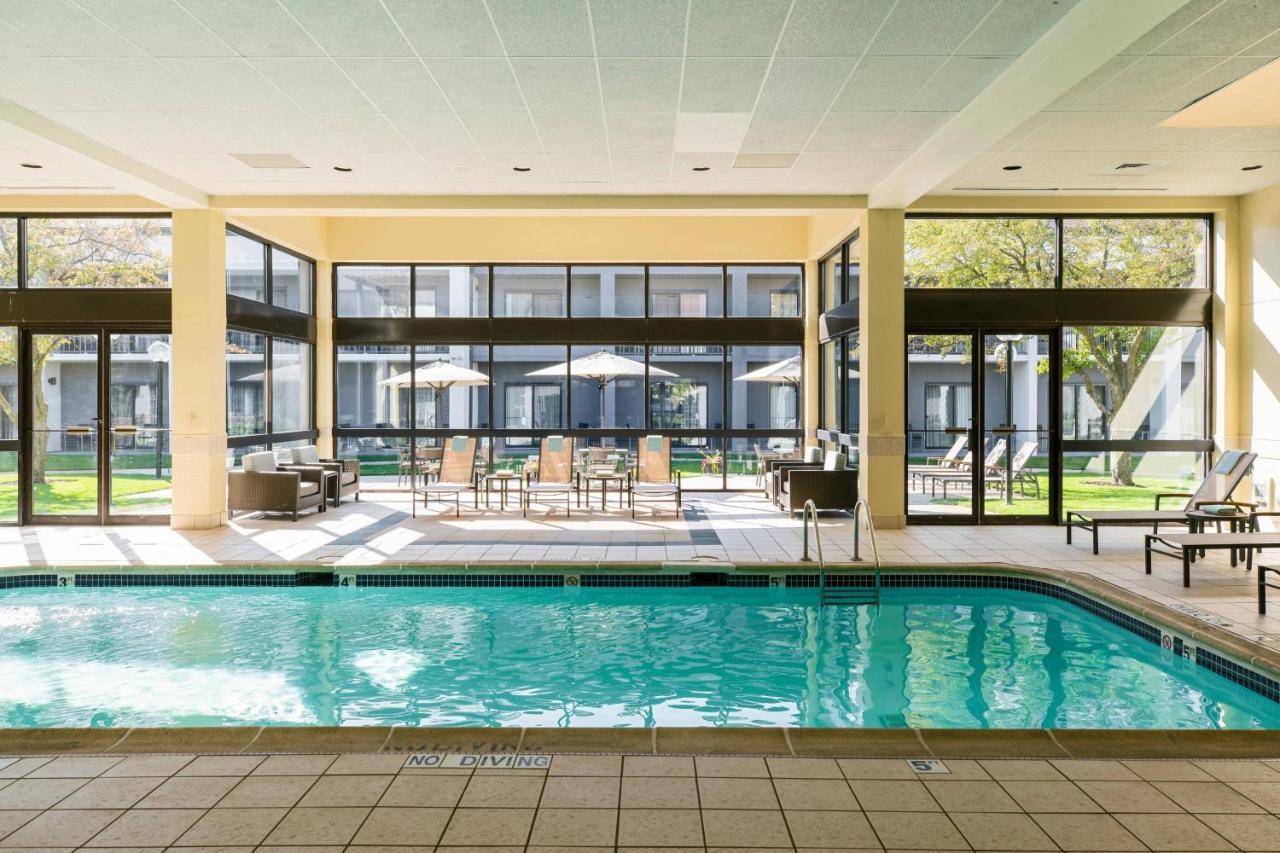 Courtyard By Marriott Chicago Naperville Exteriör bild