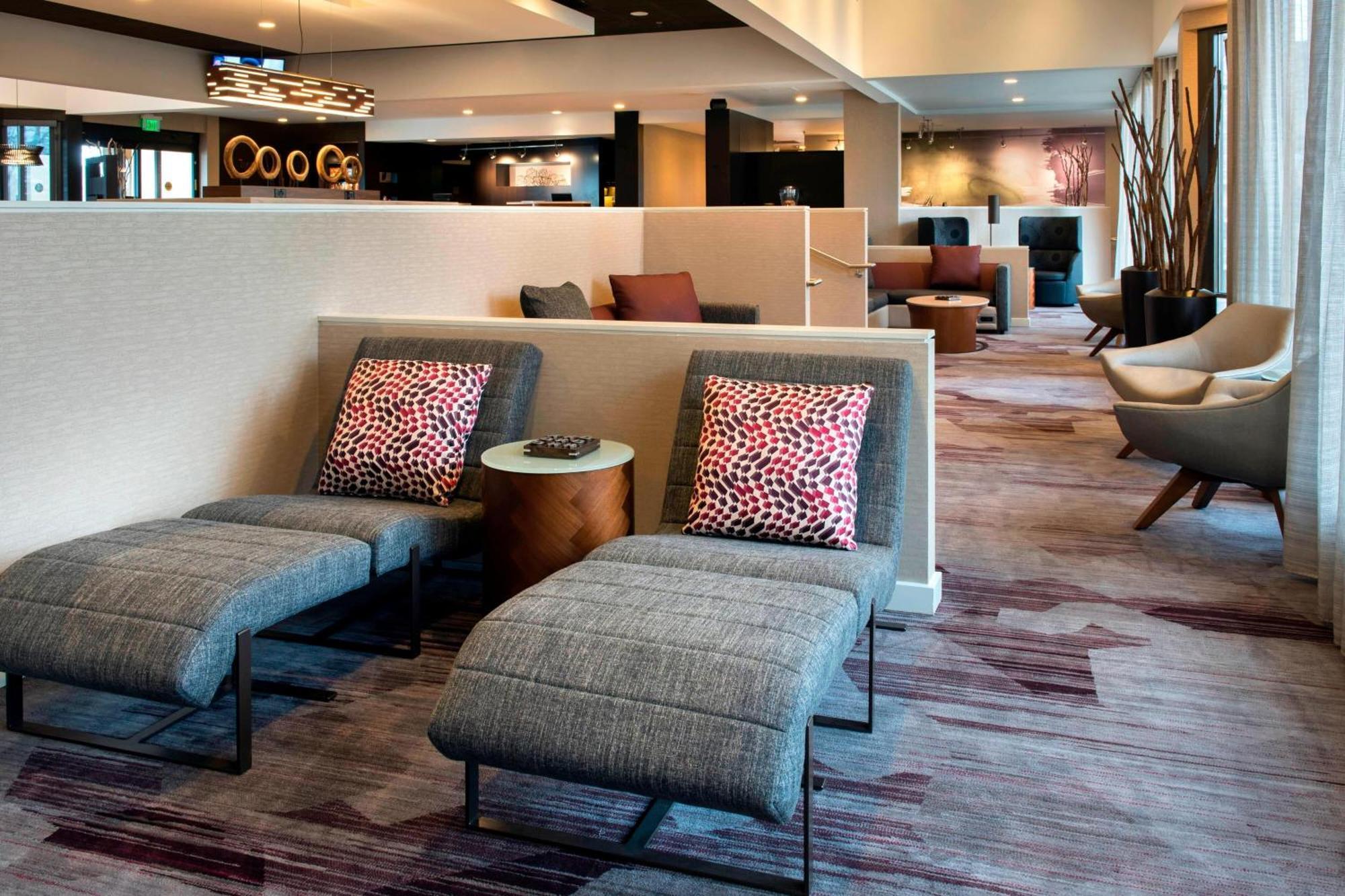 Courtyard By Marriott Chicago Naperville Exteriör bild