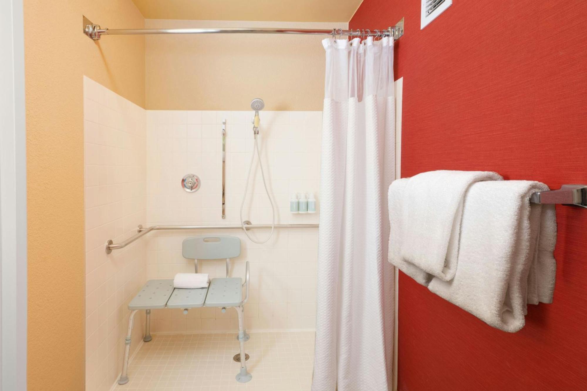Courtyard By Marriott Chicago Naperville Exteriör bild