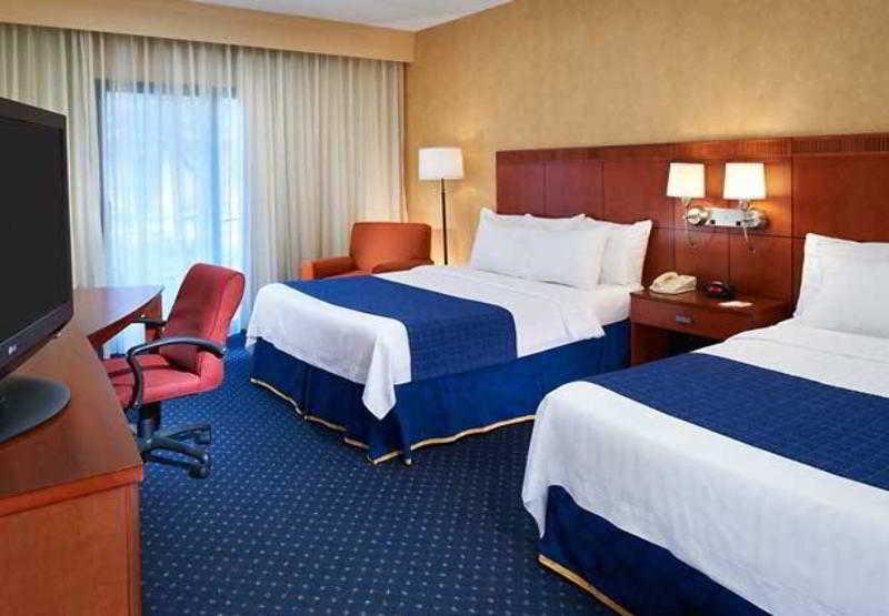 Courtyard By Marriott Chicago Naperville Rum bild