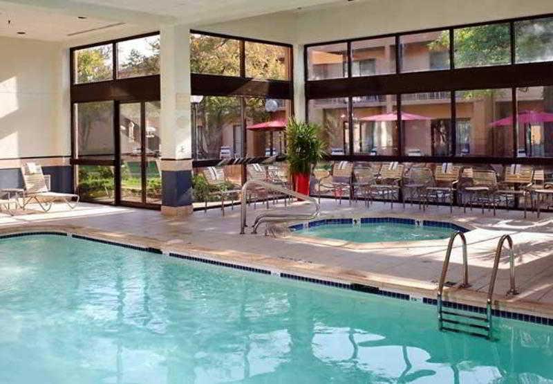 Courtyard By Marriott Chicago Naperville Exteriör bild