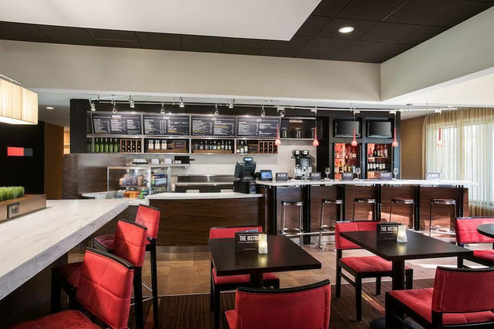 Courtyard By Marriott Chicago Naperville Exteriör bild